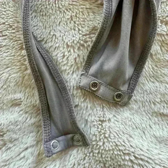 House of Harlow 1960 Grey Bodysuit size XS - Picture 3 of 5